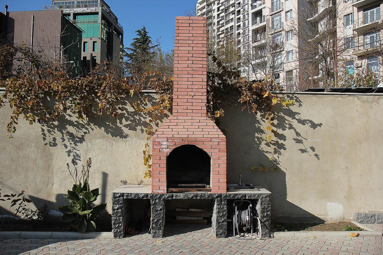 Hotel Dany Tbilisi Bagian luar foto