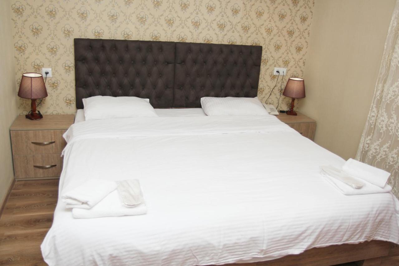 Hotel Dany Tbilisi Bagian luar foto