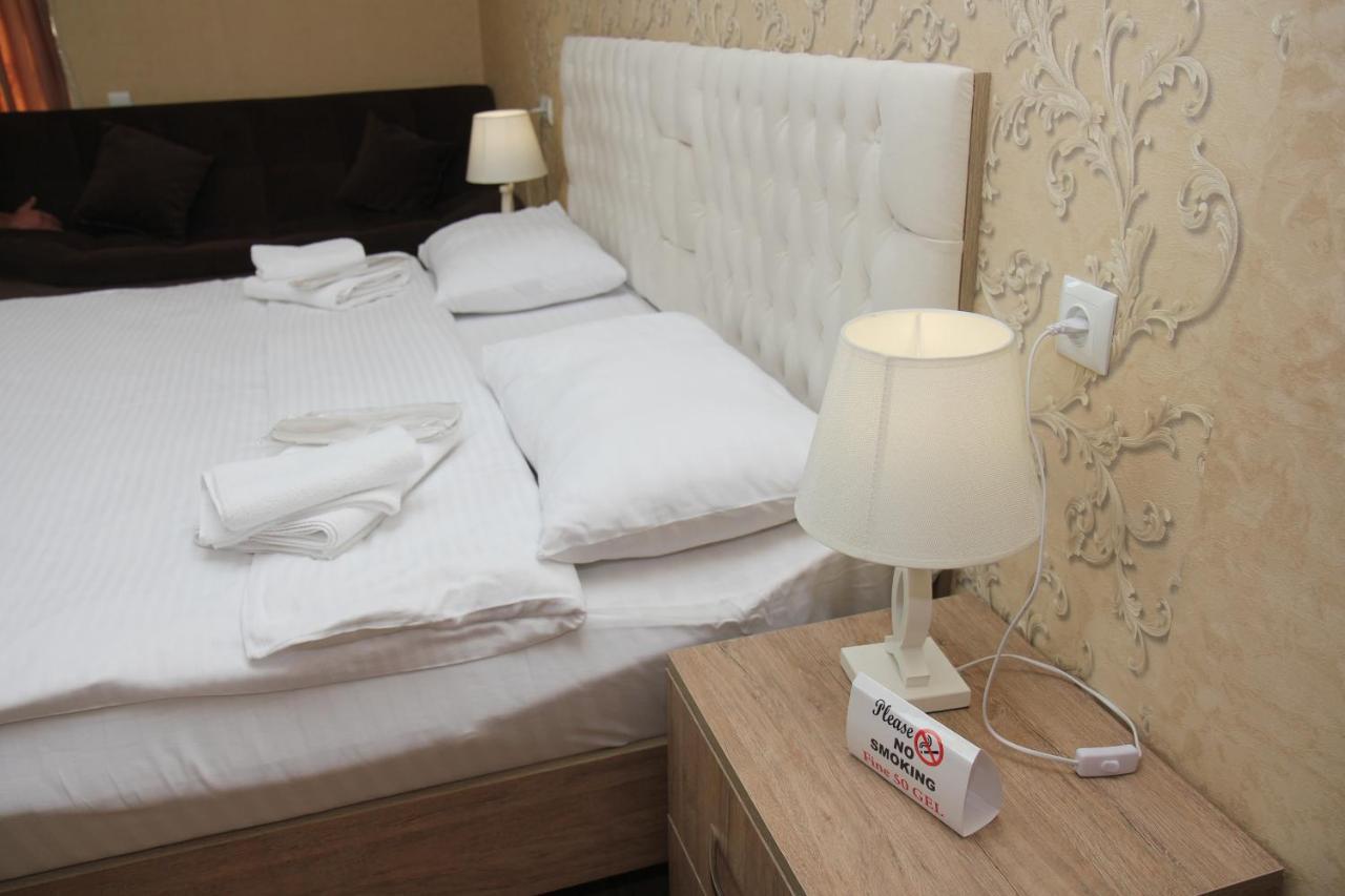 Hotel Dany Tbilisi Bagian luar foto